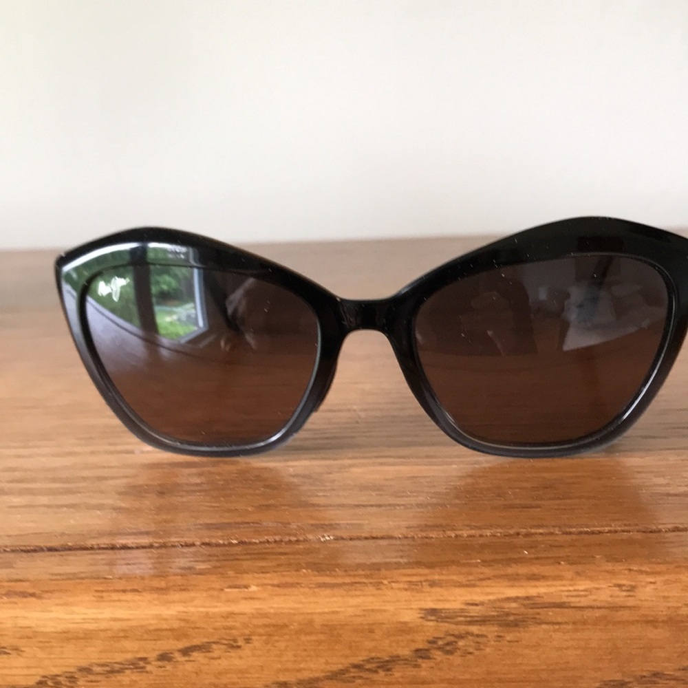 Maui Jim lotus sunglasses